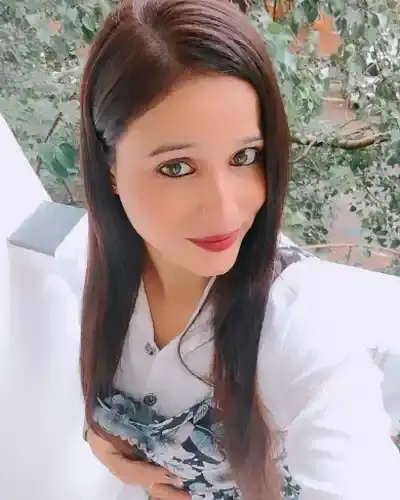 Call Girls in Lakhani
